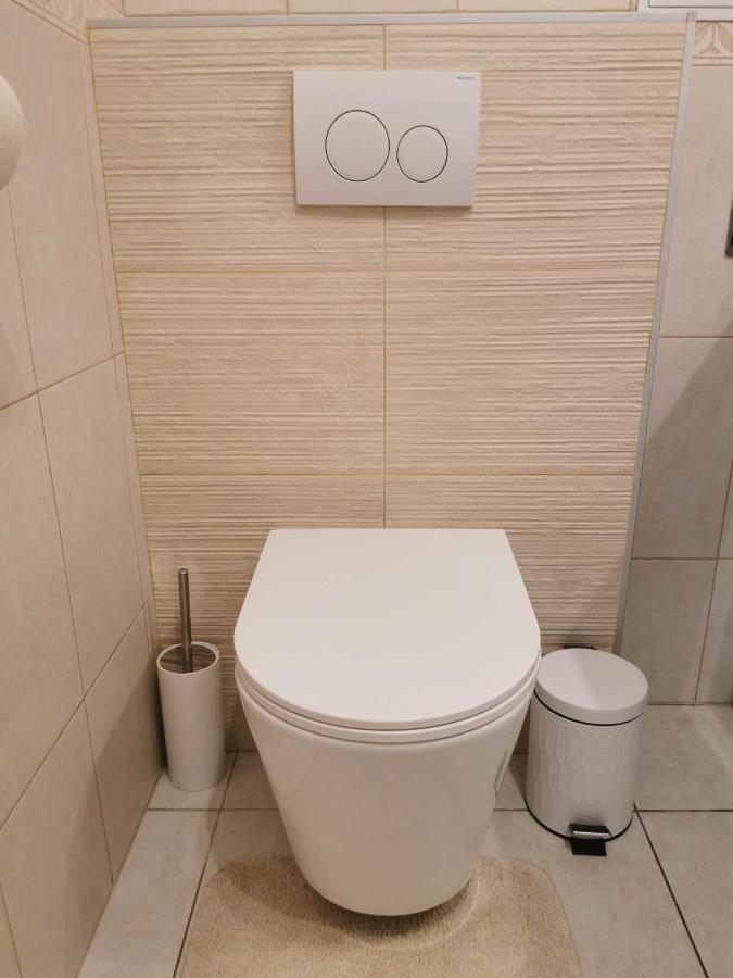 שיופוק Panorama Gold Wellness Apartman מראה חיצוני תמונה