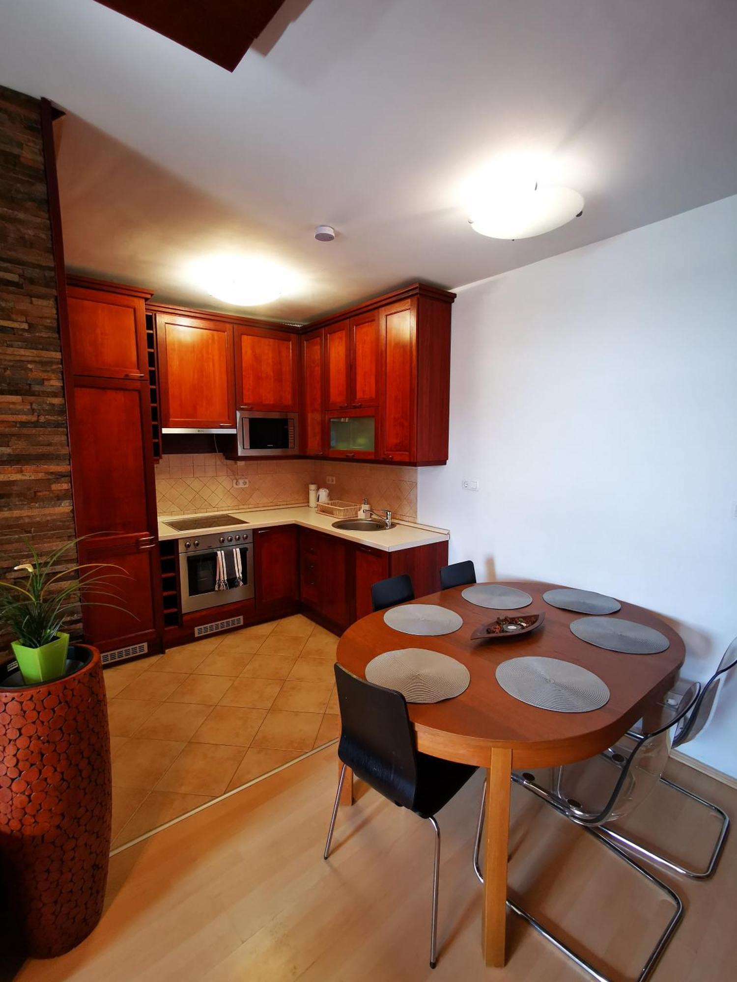 שיופוק Panorama Gold Wellness Apartman מראה חיצוני תמונה