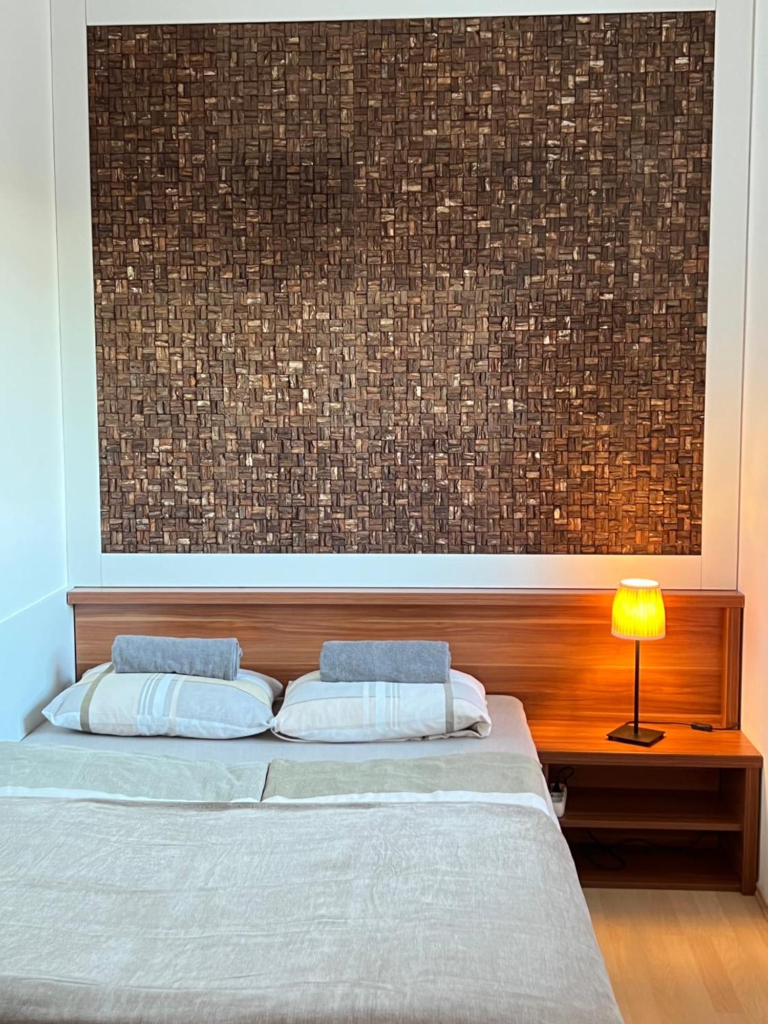 שיופוק Panorama Gold Wellness Apartman מראה חיצוני תמונה