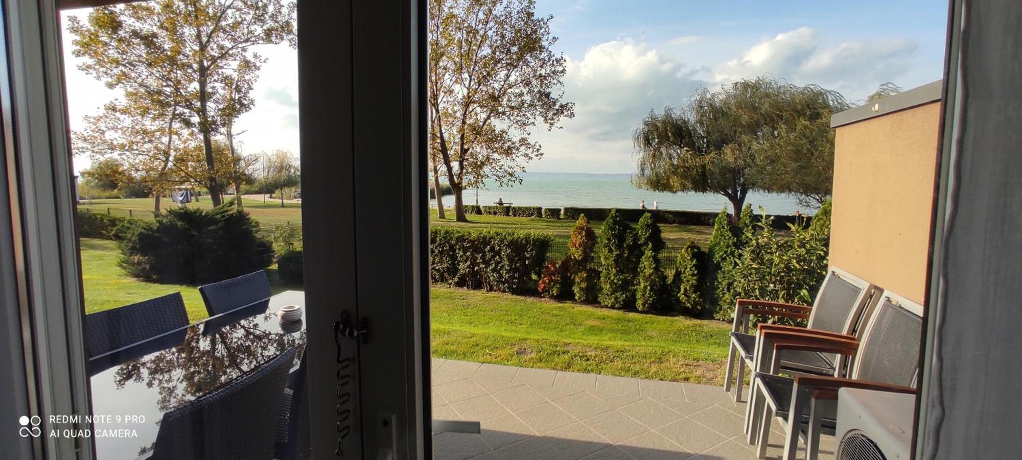 שיופוק Panorama Gold Wellness Apartman מראה חיצוני תמונה
